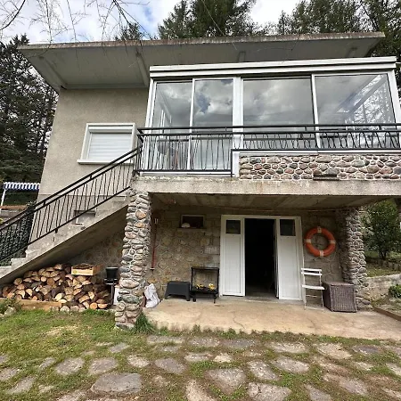 Holiday home Jolie Maisonnette Jusqu'A 4 Personnes Avec Superbe Vue *